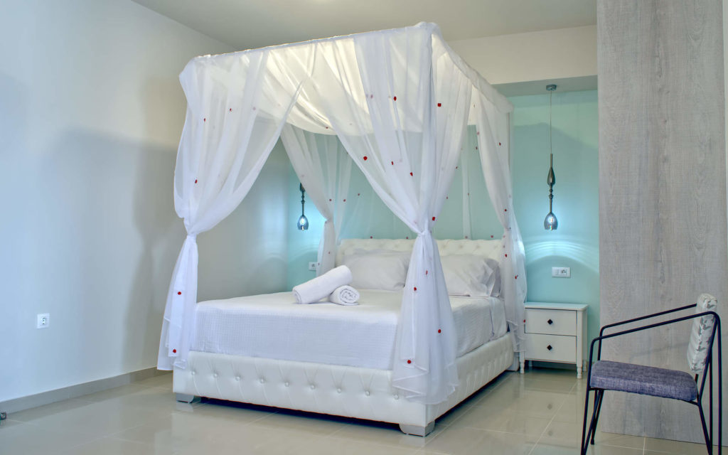 Epipleon Luxury suites Δωμάτιο 101 - Κρεβάτι